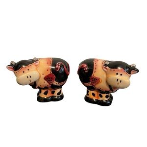 Giftco Ceramic Cow Salt and Pepper Shakers Set Black Orange Farmhouse Decor